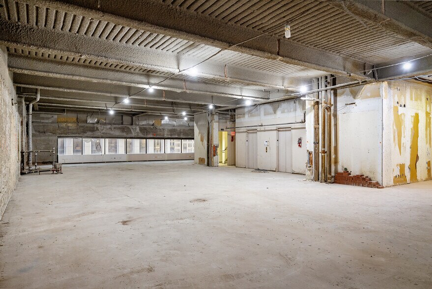More Photos Of 5 E 59th St, New York Office For Lease