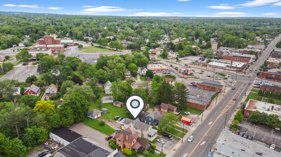 More Photos Of 579 Broadway Ave, Bedford Apartments For Sale