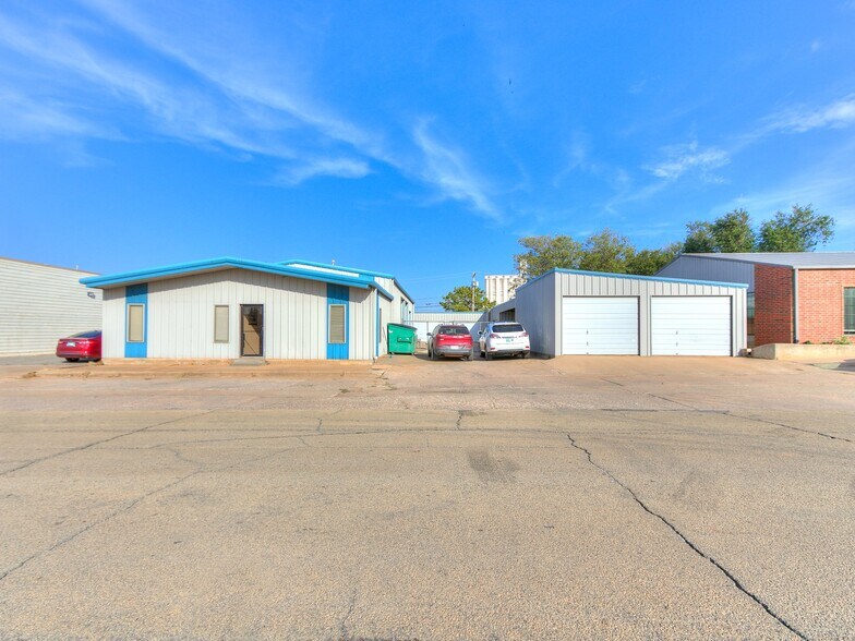 More Photos Of 219 N 6th St, Kingfisher Office For Sale