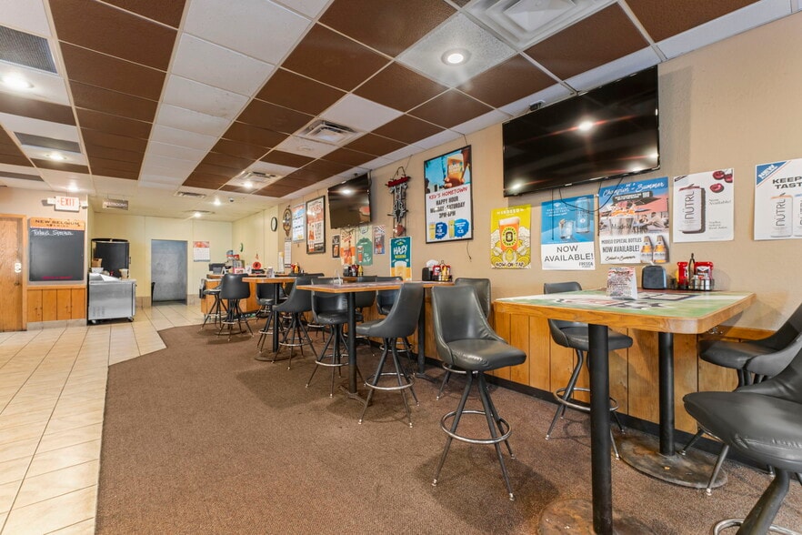 More Photos Of 118 Railroad Ave NE, Mora General Retail For Sale