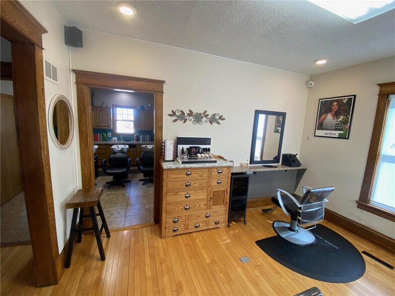 More Photos Of 1017 1st Ave NE, Little Falls Freestanding For Sale