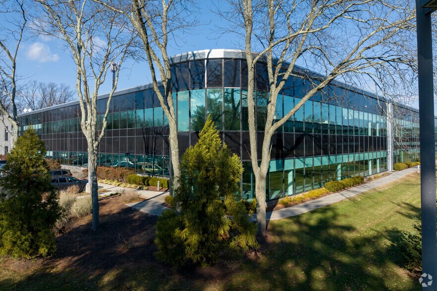 More Photos Of 3801 West Chester Pike, Newtown Square Office For Lease