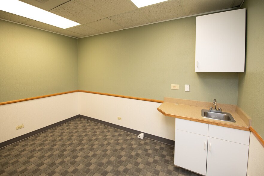 More Photos Of 1022 Depot Hill Rd, Broomfield Office For Sale
