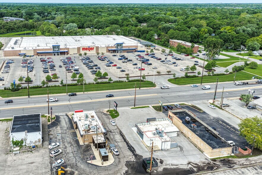 More Photos Of 5527 N Keystone Ave, Indianapolis Restaurant For Sale