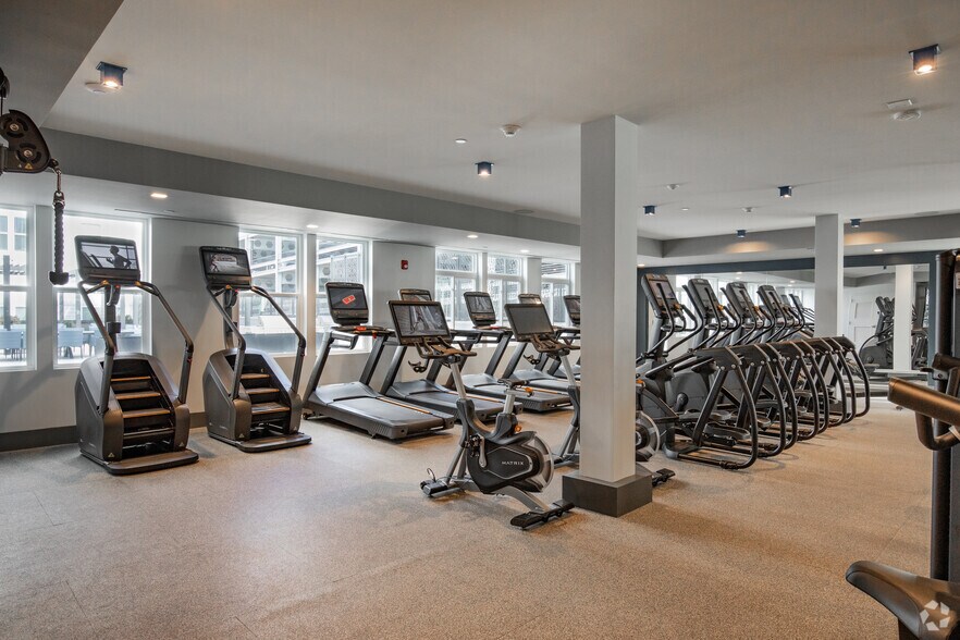 More Photos Of Union Ave @ Hawkins Ave, Ronkonkoma Unknown For Lease