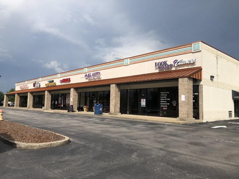 More Photos Of 2710 Nashville Rd, Bowling Green Supermarket For Lease