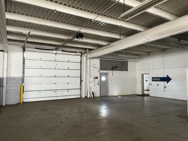 More Photos Of 1020 W Laskey Rd, Toledo Service For Lease