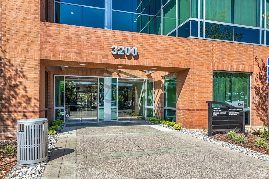 More Photos Of 3200 Douglas Blvd, Roseville Office For Lease