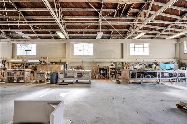 More Photos Of 22593 S Western Ave, Torrance Manufacturing For Sale