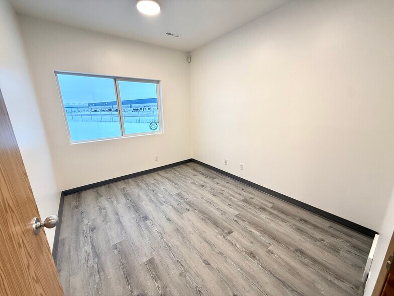 More Photos Of 8 Van Der Horn Way, Red Deer County Truck Terminal For Sale