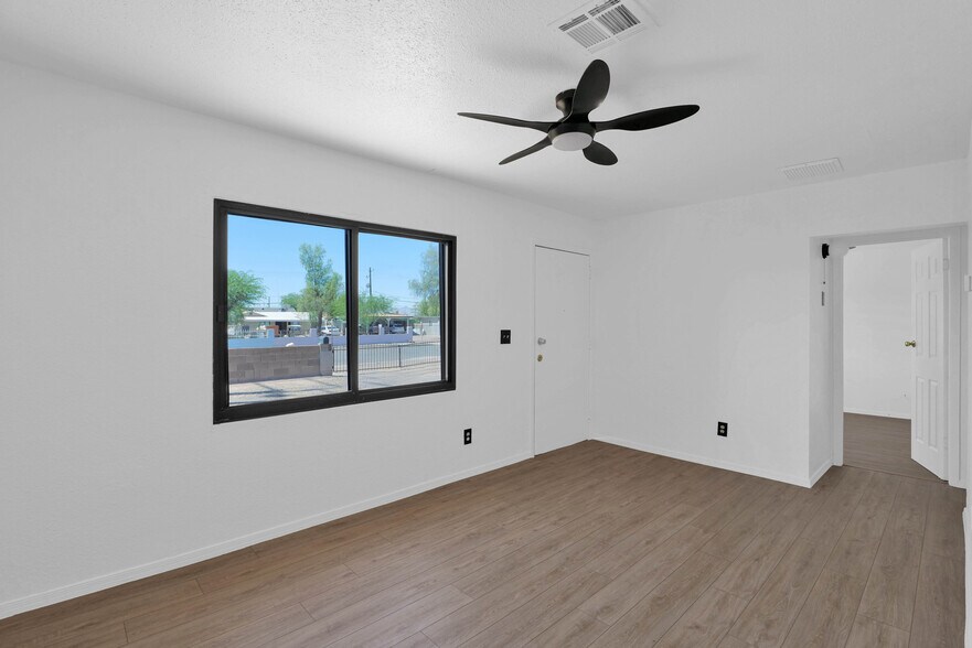 More Photos Of 1806 W Sherman St, Phoenix Warehouse For Sale