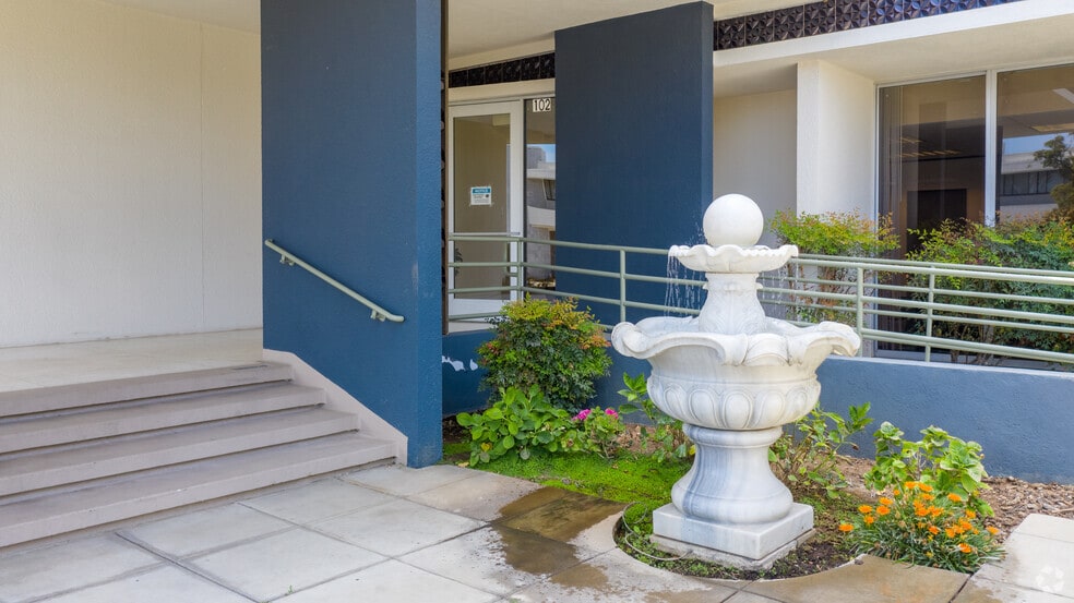 More Photos Of 415 Huntington Dr, San Marino Loft Creative Space For Lease