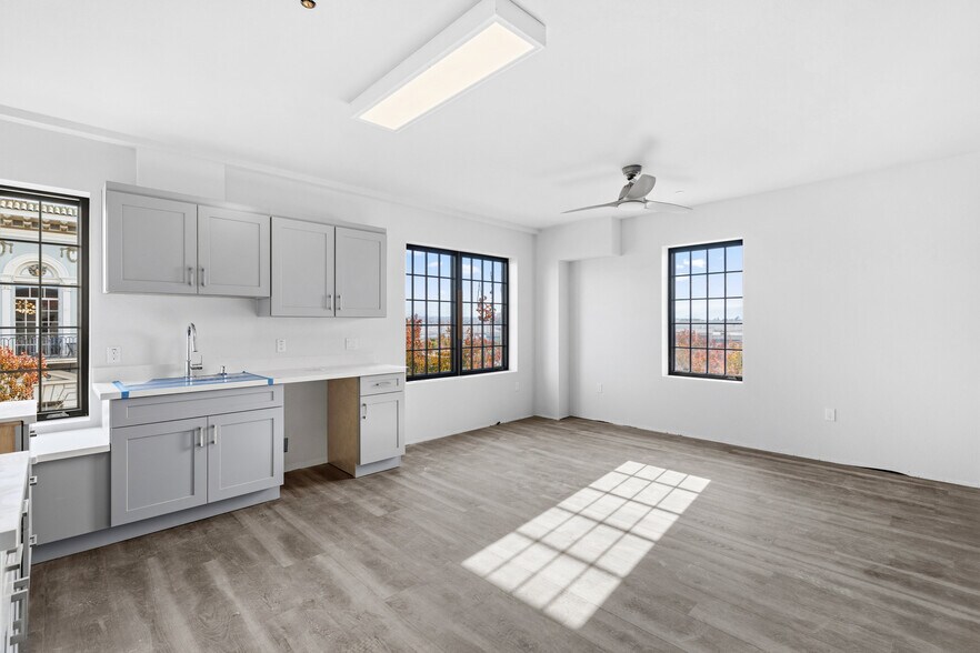 More Photos Of 500 San Benito St, Hollister Office Residential For Sale