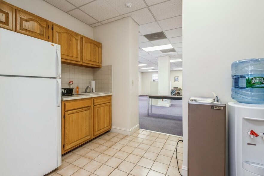 More Photos Of 372 Route 22 West, White House Station Office For Lease