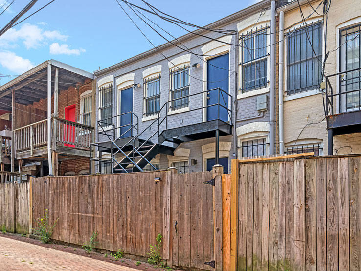 More Photos Of 2139 Newport Pl, Washington Apartments For Sale