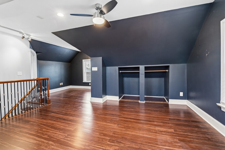 More Photos Of 405 Morson St, Raleigh Office For Sale