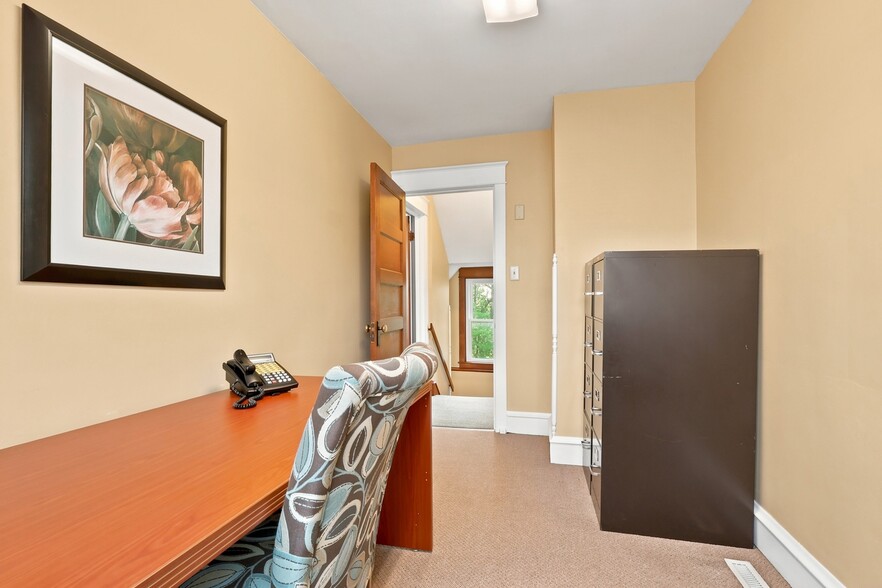 More Photos Of 5194 Hamilton Blvd, Allentown Freestanding For Sale