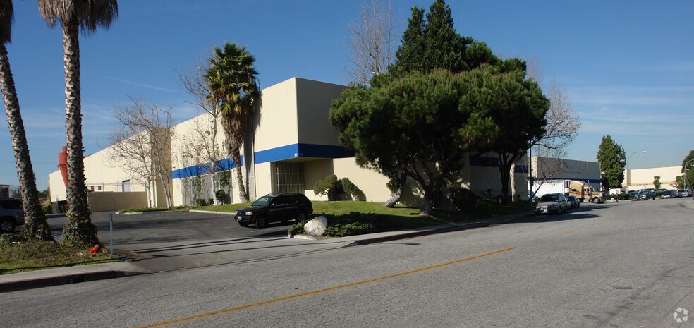More Photos Of 6701 Wilson Ave, Los Angeles Distribution For Sale