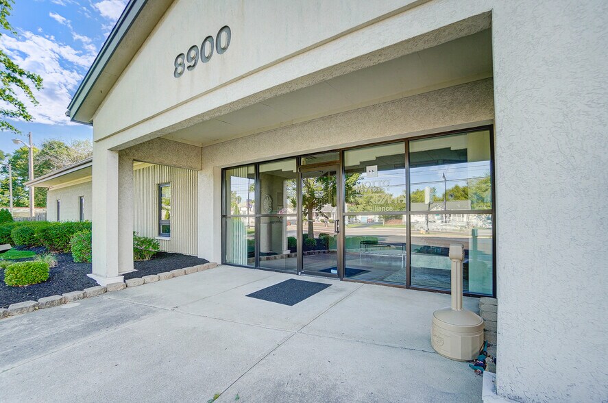 More Photos Of 8900 N Dixie Dr, Dayton Medical For Lease