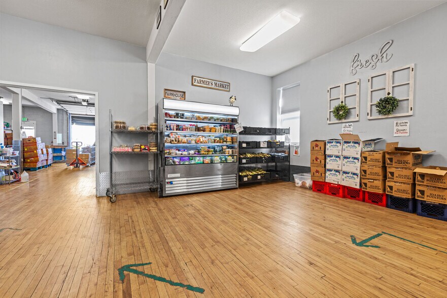 More Photos Of 45 E 100 N, Spanish Fork Convenience Store For Lease