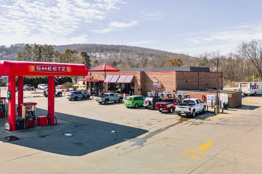 More Photos Of 2425 Market St, North Warren Convenience Store For Sale