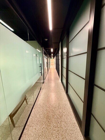 More Photos Of 441 NE 3rd Ave, Fort Lauderdale Office For Lease