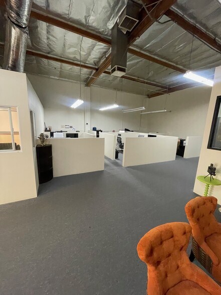More Photos Of 19410-19420 Business Center Dr, Northridge Warehouse For Lease