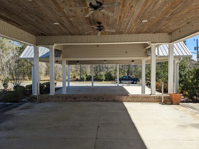 More Photos Of 7495 Union Rd, Hahira Restaurant For Sale