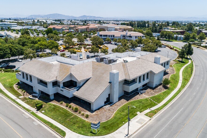 More Photos Of 10737 Laurel St, Rancho Cucamonga Medical For Sale