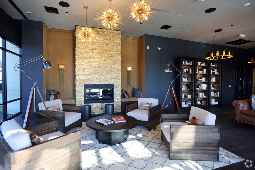 More Photos Of 7350 E Stetson Dr, Scottsdale Apartments For Lease