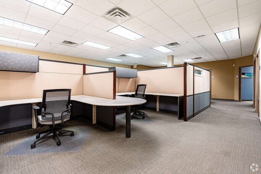 More Photos Of 2305 River Rd, Louisville Office For Lease