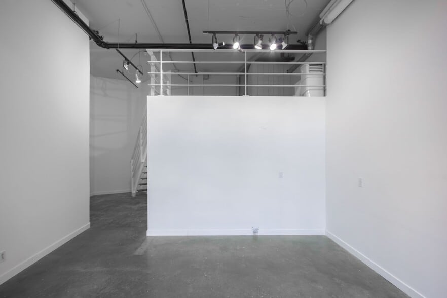 More Photos Of 1 E Cordova St, Vancouver Apartments For Sale