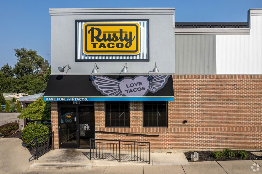 More Photos Of 2760 Towne Dr, Beavercreek Restaurant For Lease