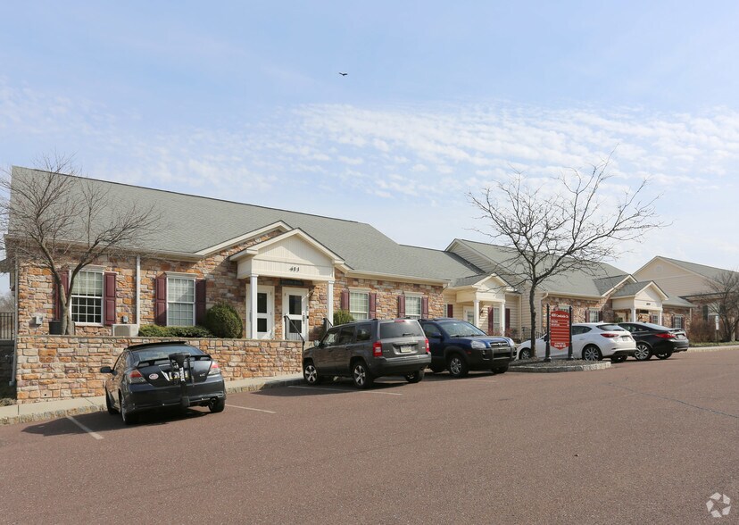 More Photos Of 400 Creekside Dr, Pottstown Unknown For Lease