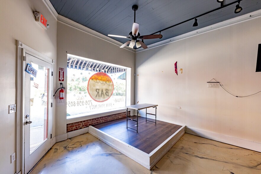 More Photos Of 106-108 N Church St, Thomaston Storefront For Sale