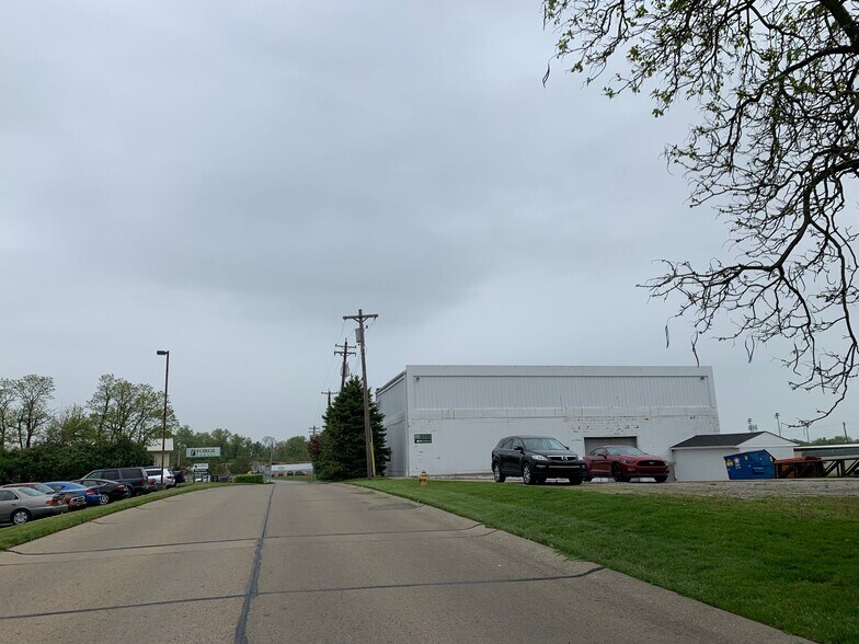 More Photos Of 33 Kenton Lands Rd, Erlanger Warehouse For Lease