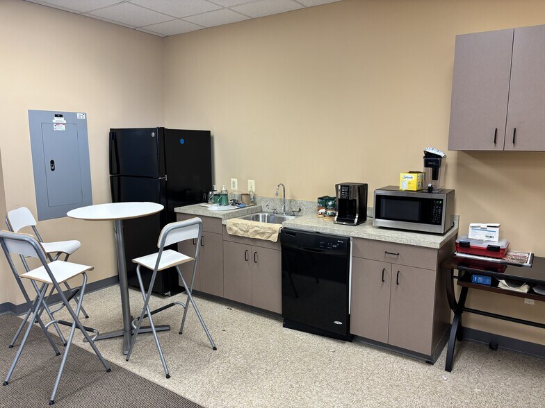 More Photos Of 44790 Maynard Sq, Ashburn Office For Sale