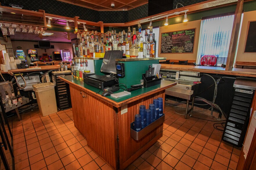 More Photos Of 125 Main St, Huron Bowling Alley For Sale