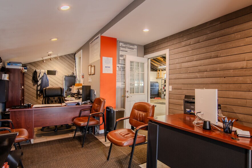 More Photos Of 960 Norwich Rd, Plainfield General Retail For Sale