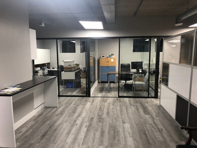 More Photos Of 866 The Queensway, Toronto Office For Lease