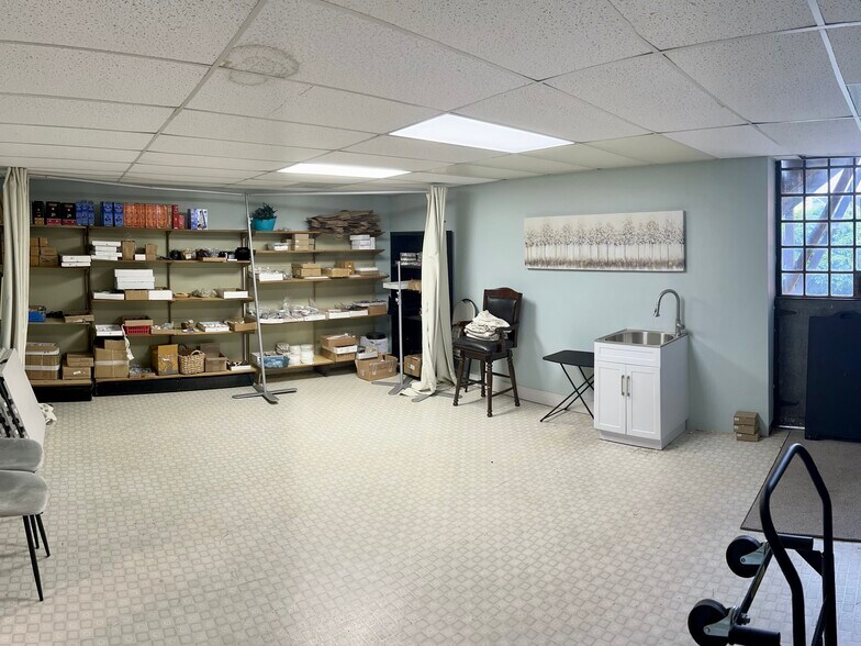 More Photos Of 1321-1323 4th St, San Rafael Storefront Retail Office For Sale