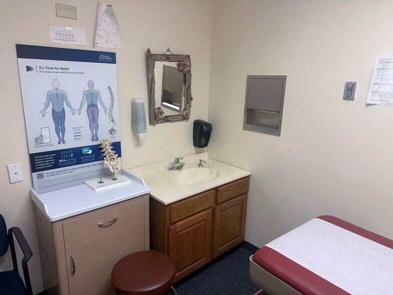 More Photos Of 63 Shaker Rd, Albany Medical For Sale