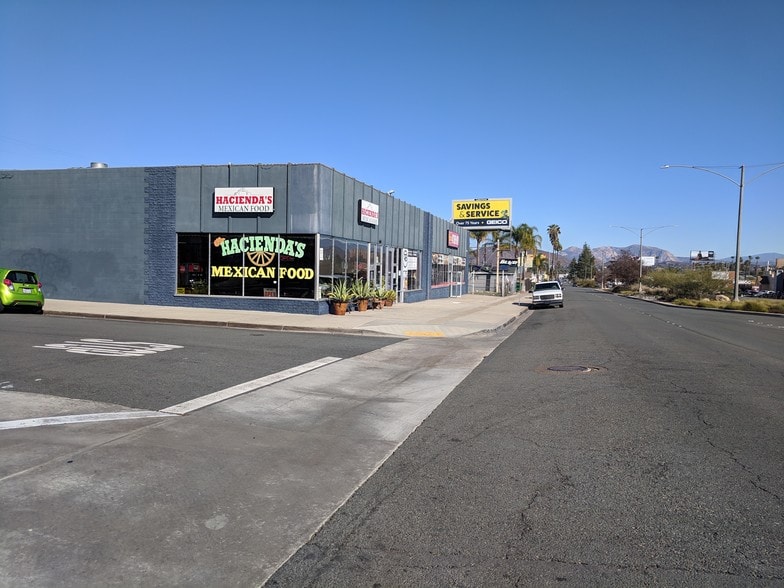 More Photos Of 650-660 El Cajon Blvd, El Cajon Storefront For Lease