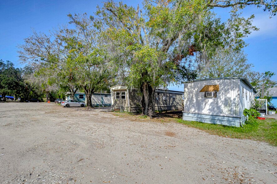 More Photos Of 425 18th St SE, Ruskin Manufactured Housing Mobile Home Park For Sale