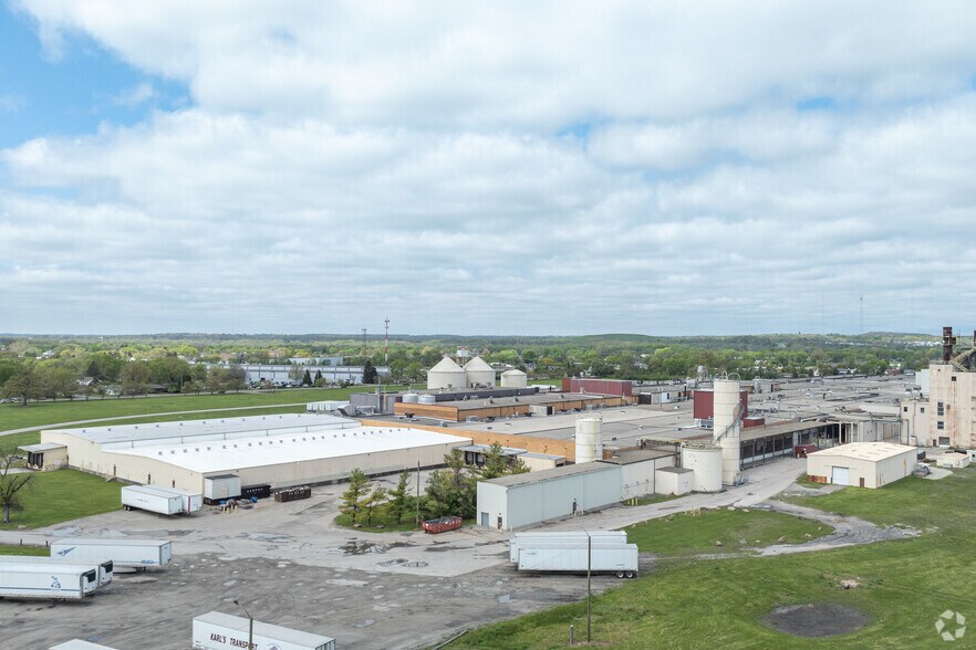 More Photos Of 1030 W Alex-Bell Rd, West Carrollton Manufacturing For Sale