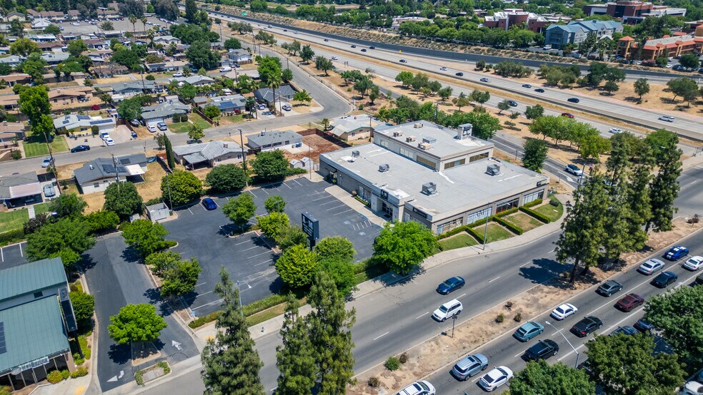 More Photos Of 160 E Bullard Ave, Fresno Freestanding For Sale
