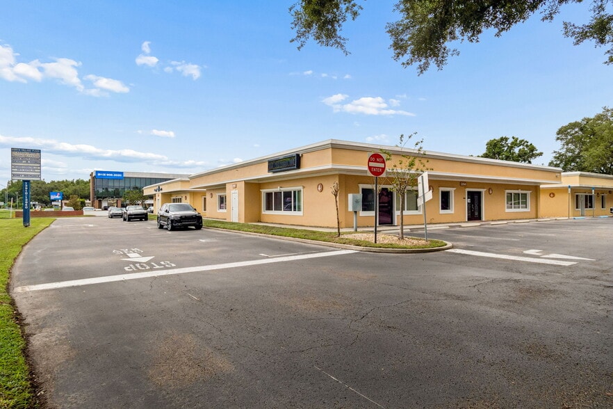 More Photos Of 13940 N Dale Mabry, Tampa Office For Sale