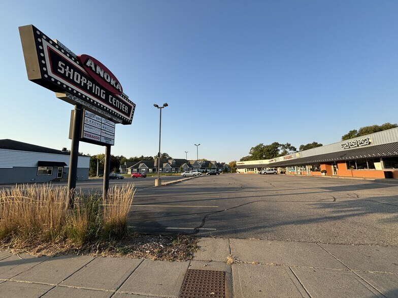 More Photos Of 500 W Main St, Anoka Unknown For Lease
