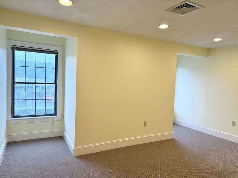 More Photos Of 1624 Sudbury Rd, Concord Office For Lease