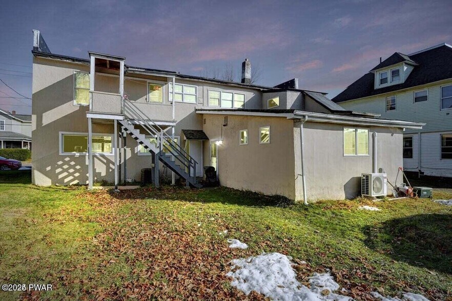 More Photos Of 620-622 E Market St, Scranton Office Residential For Sale